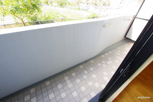 ノルデンハイム新大阪　仲介手数料無料のバルコニー