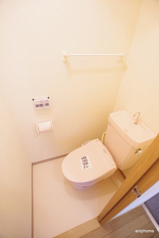 ノルデンハイム新大阪　仲介手数料無料のトイレ