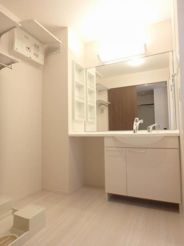 グローリアスⅢの独立洗面台