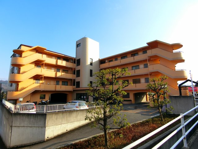 東尾マンションの外観