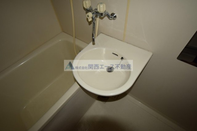 【洗面所】 | キャッスル西長田