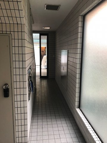 シントミ東日本橋ビルのロビー