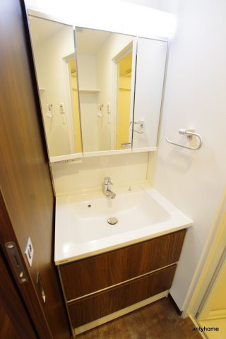 スプランディッド新大阪キャトル　仲介手数料無料の洗面所