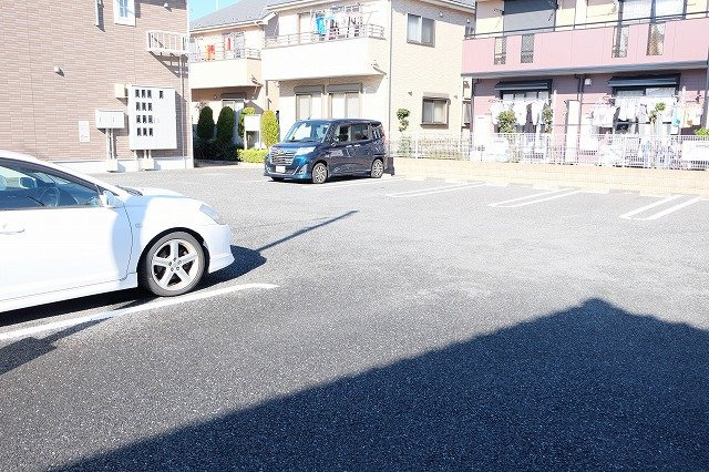グレイスの駐車場