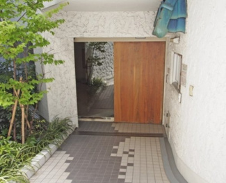 【エントランス】
