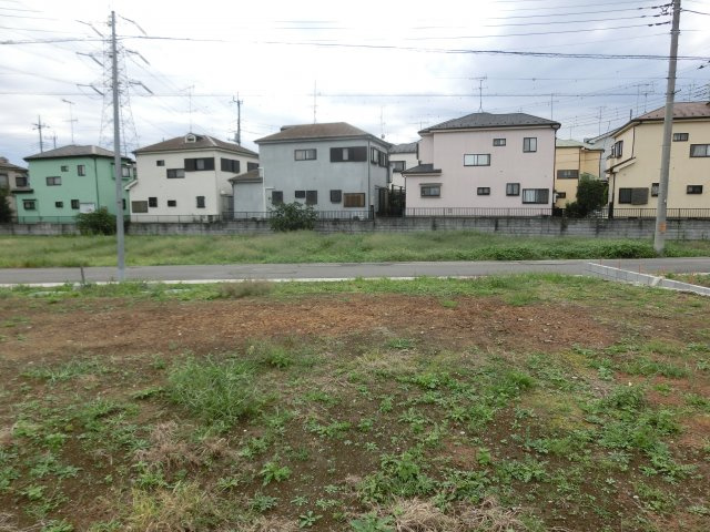 鴻巣市宮前の売地の展望|敷地内から南西側を撮影した写真です。