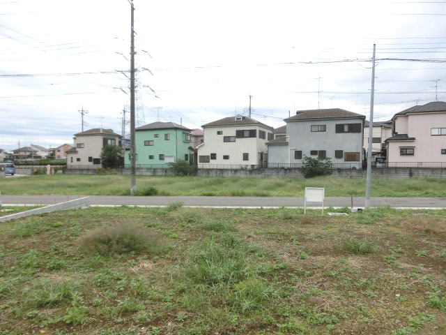 鴻巣市宮前の売地の展望|敷地内から南西側を撮影した写真です。