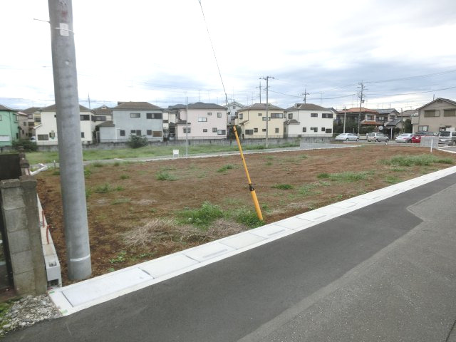 鴻巣市宮前の売地の外観|北東側道路から別の角度で撮影した外観です。