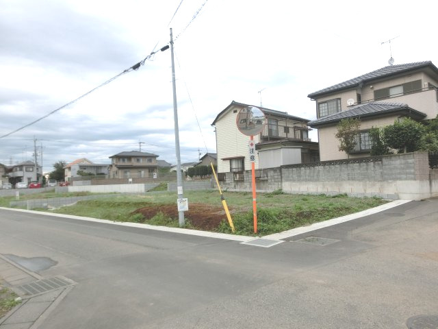 鴻巣市宮前の売地の外観|南西側道路から別の角度で撮影した外観です。