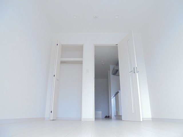 リブリ・KYUBU【キューブ】の洋室