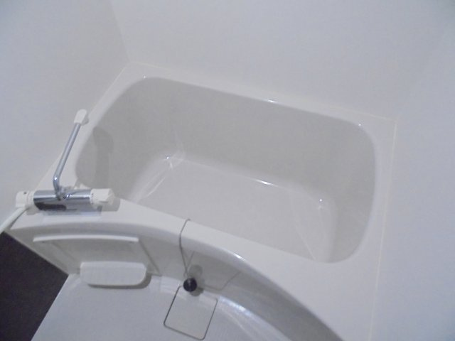 リブリ・KYUBU【キューブ】の浴室