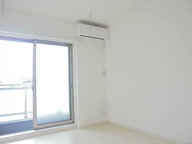 リブリ・KYUBU【キューブ】の洋室