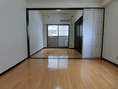 【居間・リビング】 | アーバネックス梅田東