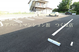 【駐車場】