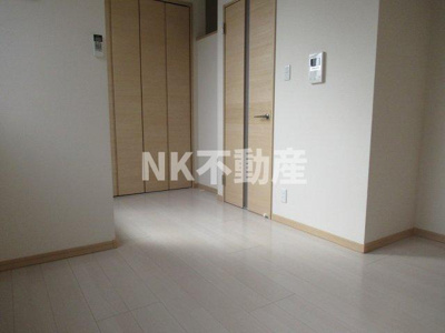 【居間・リビング】 | アクロスフェリオ（長瀬賃貸） | 洋室です