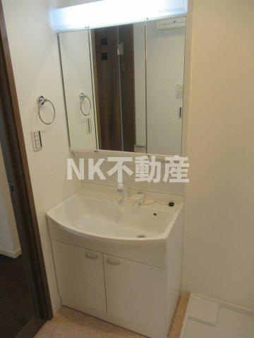 【洗面所】 | グランオリオン柏田東町（長瀬賃貸） | 忙しい朝には欠かせない洗面所です