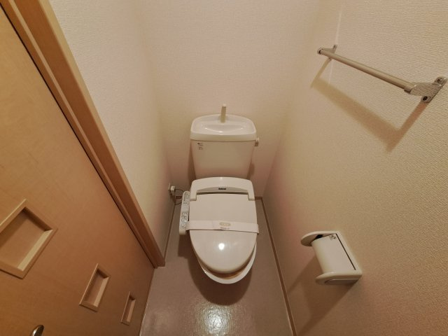 リビングタウン榎戸C棟のトイレ