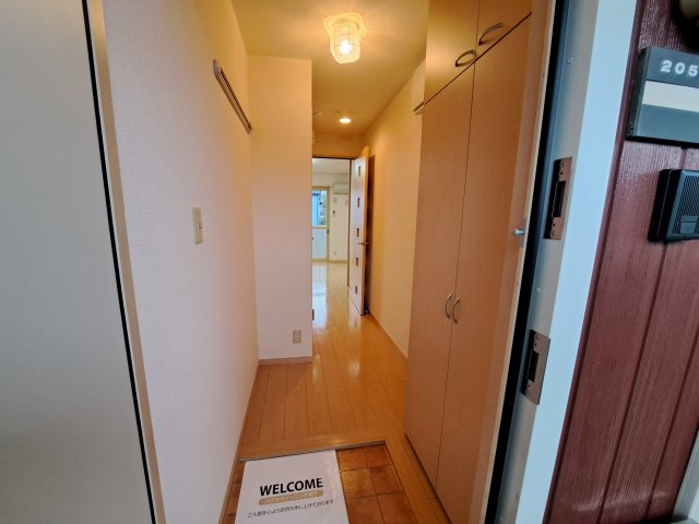 リビングタウン榎戸C棟の玄関