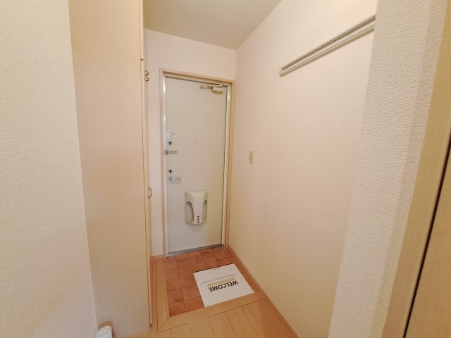 リビングタウン榎戸C棟の玄関