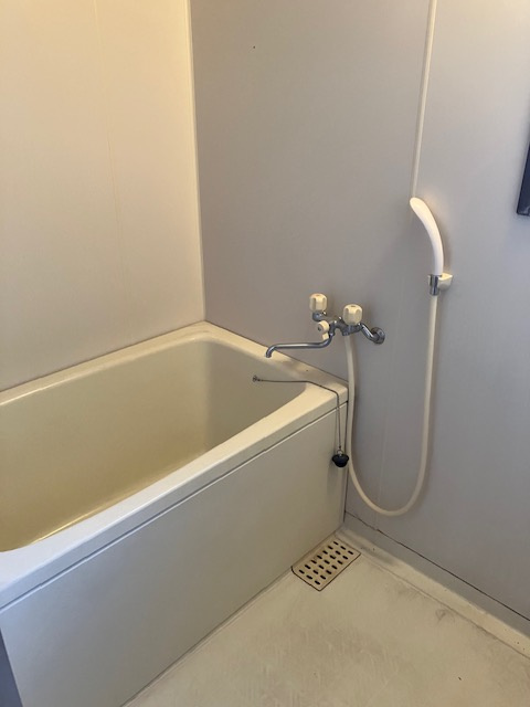 メゾン神代の浴室