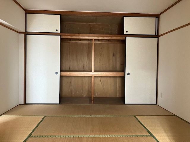 メゾン神代の収納