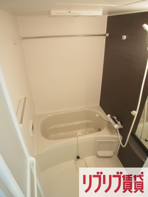 リブリ・浜野の浴室