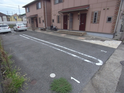 【駐車場】 | クレールカーサ | 駐車場
