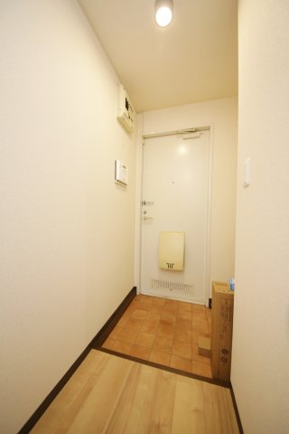 ライフハイツの玄関