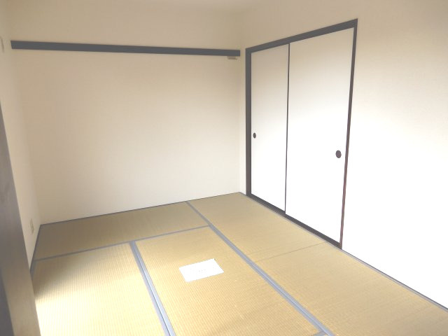 ライフハイツの和室