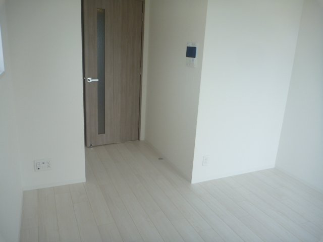 エスリード大阪城南グランデュクス　BRAVI不動産の洋室|【エスリード大阪城南グランデュクス】明るい洋室です