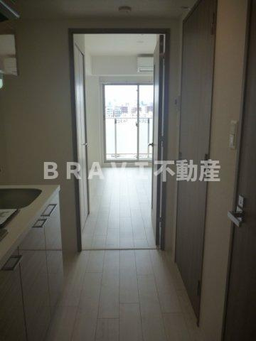 エスリード大阪城南グランデュクス　BRAVI不動産の内装|明るい色調の室内です