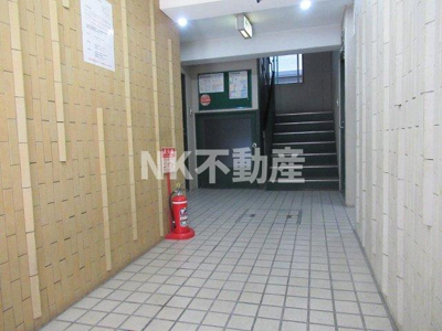 【ロビー】 | グローバル八戸ノ里Ⅱ（八戸ノ里賃貸） | 建物の内部です