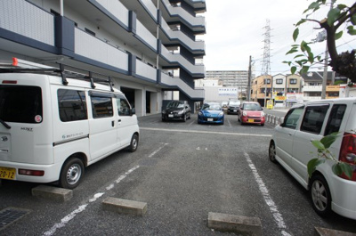 【駐車場】 | メゾン・アール
