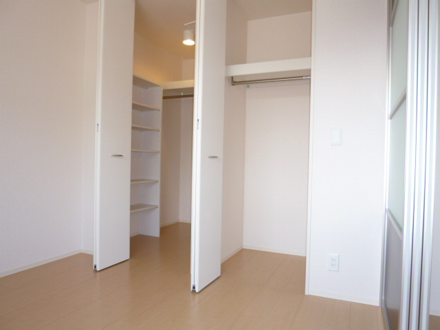 ノールヴィラージュⅡの収納|クローゼット