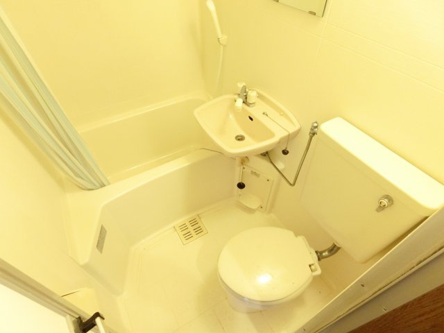 ベルヒルズSENGOKUの浴室