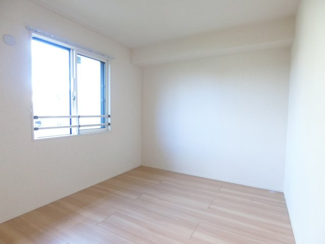 エクセル加太の寝室|同物件別部屋写真