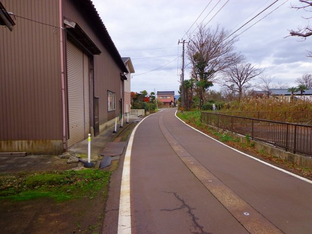 【前面道路含む現地写真】 | 旧中ノ口村高野宮売地 | 南側道路に面しています