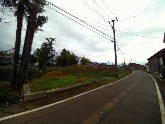 【前面道路含む現地写真】 | 旧中ノ口村高野宮売地 | 前面道路約5ｍ幅です