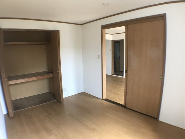 クレセント新町Ⅱの洋室