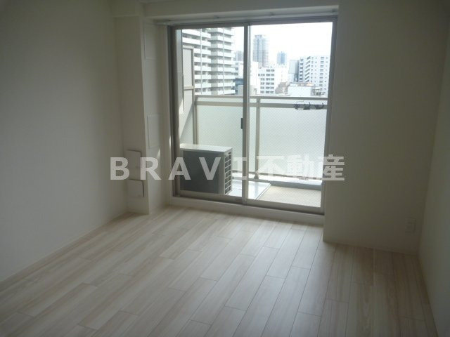 エスリード本町レジデンス　BRAVI不動産の洋室|広々とした洋室です