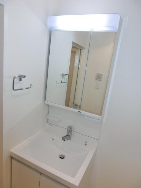 スプランディッド三国Ⅰの独立洗面台