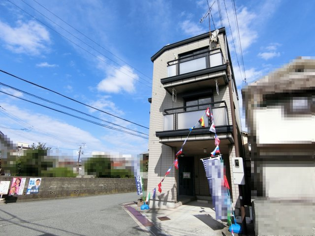明石市二見町東二見　中古戸建の前面道路含む現地写真