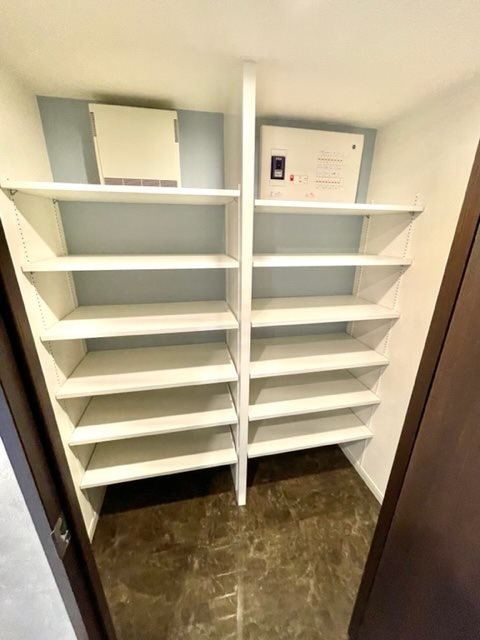 中央区日本橋馬喰町１丁目の賃貸マンションの玄関