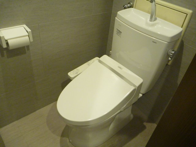 TAG北浜ビル　BRAVI不動産のトイレ|トイレです