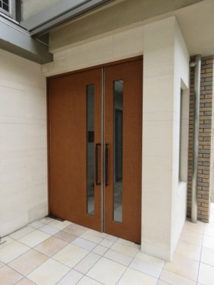 【エントランス】 | レジディア天神南 | エントランスです