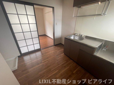 【居間・リビング】 | スチューデントビレッジB棟 | ※写真は別室です