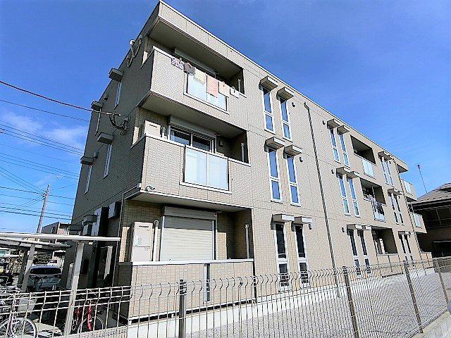 グリーンパレス宮沢の外観