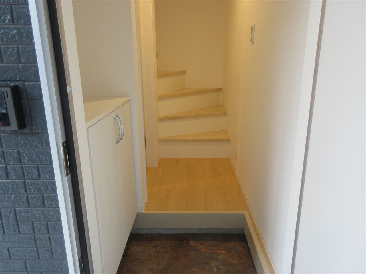 HAWK名古屋(ホーク名古屋)|名古屋市の賃貸ならMy賃貸の玄関|HAWK名古屋(ホーク名古屋)