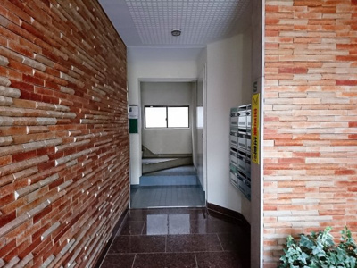 【エントランス】 | どっしりかまえて