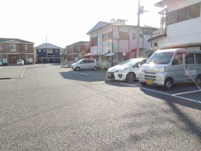 【駐車場】 | グリーンハイツ高見原